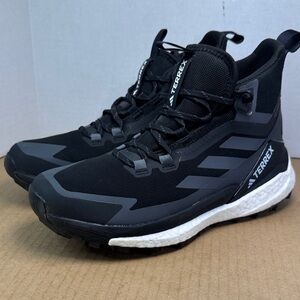 Mens Adidas Terrex Free Hiker Gore-Tex Waterproof Trekking Tennis Shoes sz 8
